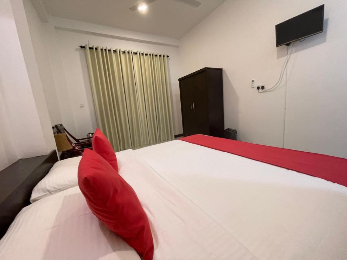 Kithula Boutique Hotel Hikkaduwa Exteriör bild